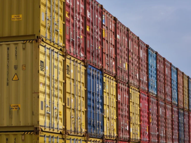 'Imagem de destaque do post: 'Carne bovina e suína avançam nas exportações em março; frango recua